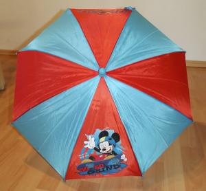 Dáždnik Mickey na skatu